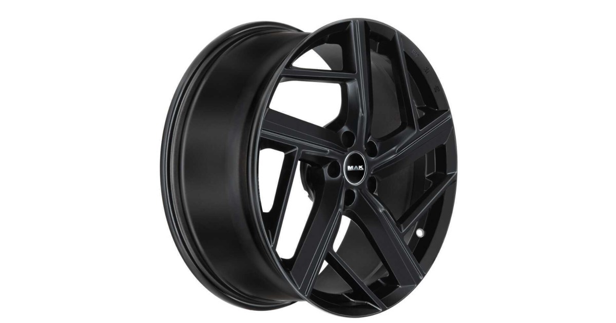 Jante Alu MAK QVATTRO GLOSS BLACK  8x18 5x112 ET39 , Alésage 66.45
