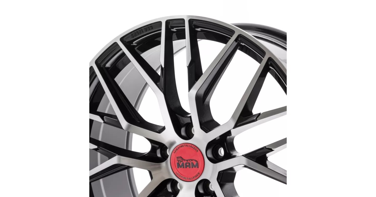 MAM RS4 BLACK FRONT POLISH 8x18 5/112 ET45 Alésage 72,6