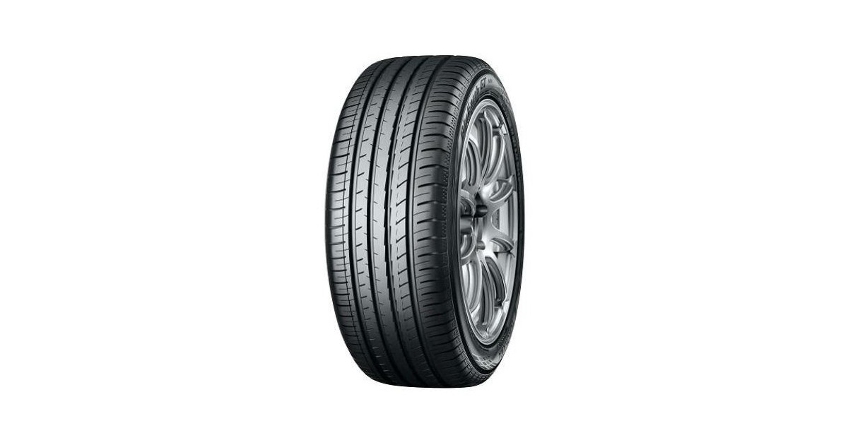 Pneu YOKOHAMA BLUEARTH-GT AE51 XL 245/40/18 97 W