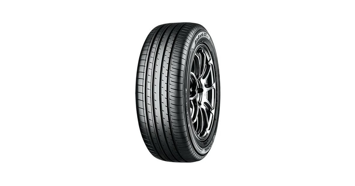 Pneu Yokohama 215/50R18 92V BluEarth-XT AE61