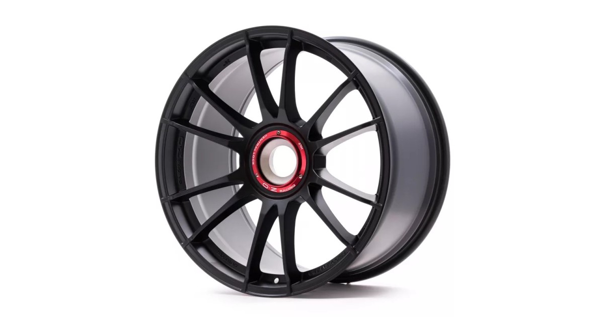 OZ Ultraleggera HLT CL noir mat , 12,5x21 ET48 5x130 ,alésage 71,6