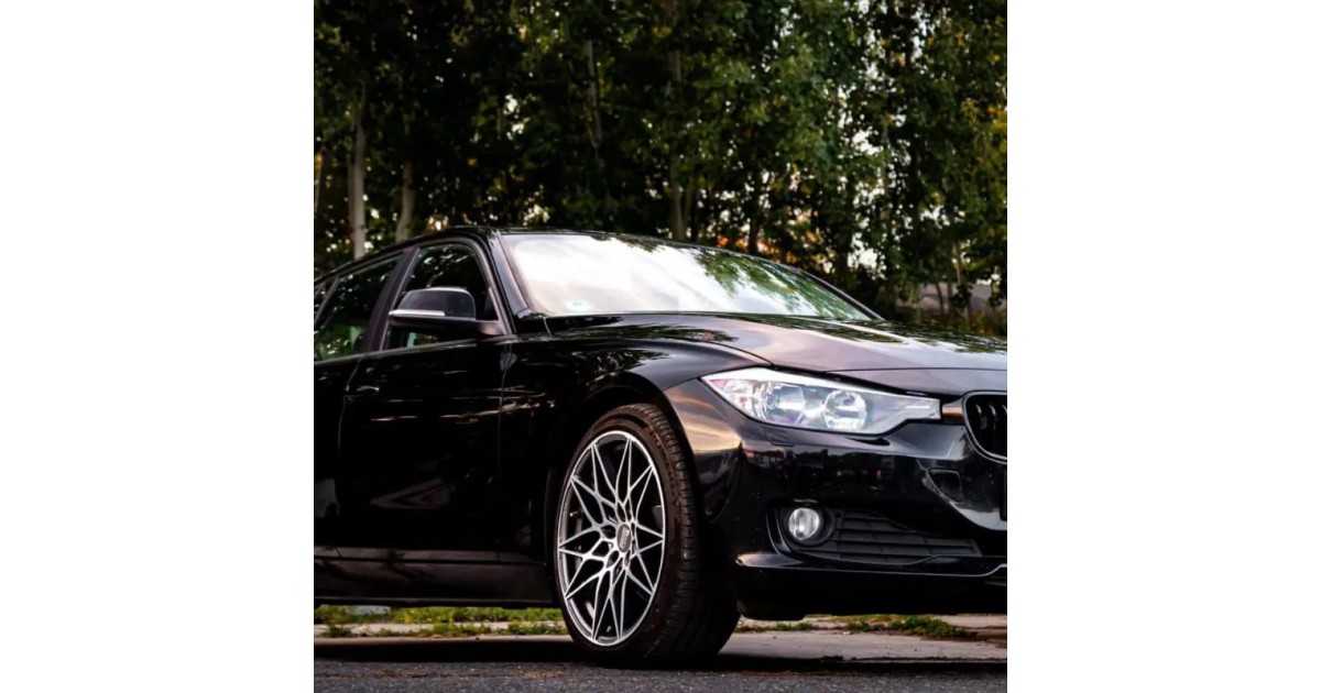 MAM B2 SILVER PAINTED 8x18 5/112 ET45 Alésage 72,6