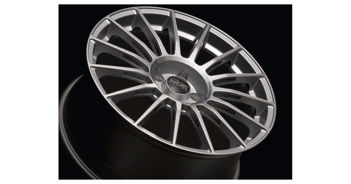 Jante ALU, OZ SUPERTURISMO LM  MATT RACE SILVER + BLACK LETTERING, 8X18 5/112 ET45, Alésage 66.6