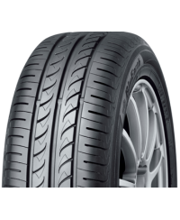 Pneu Yokohama BluEarth AE-01 J 175/ 65 R15 84H