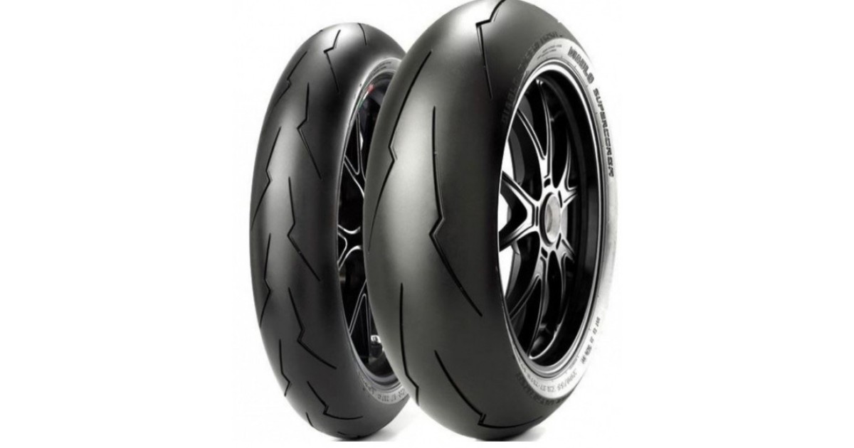 PIRELLI DIABLO SUPERCORSA SP V2 Front 120/ 70 ZR17 58W