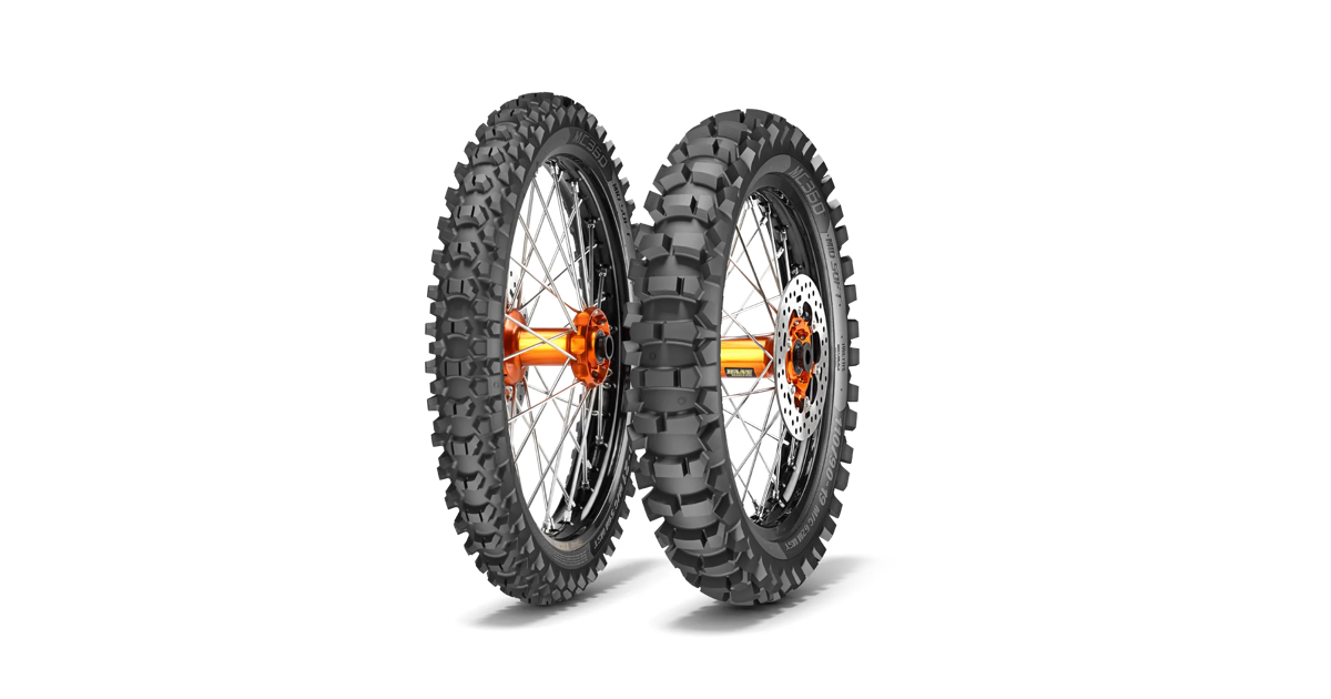 METZELER MC360 MID SOFT Rear 110/ 100 -18 64M  TT , MST