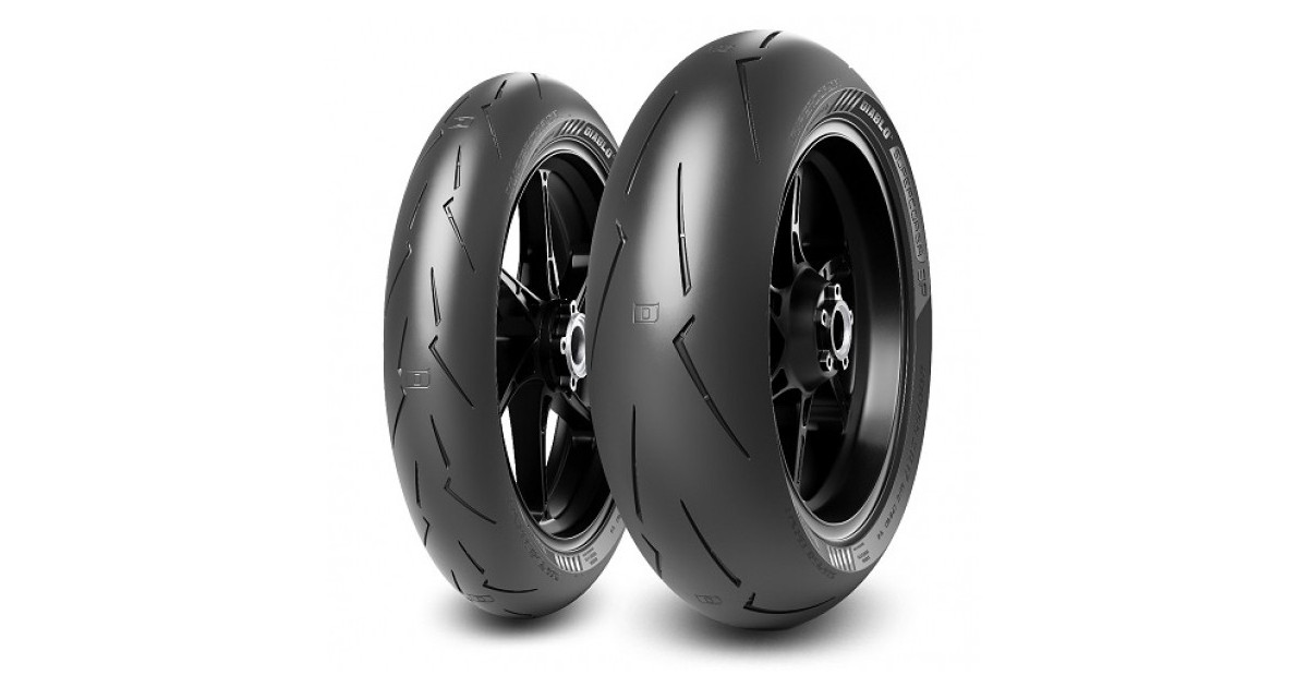 PIRELLI DIABLO SUPERCORSA V4 SP Rear 140/ 70 ZR17 66W