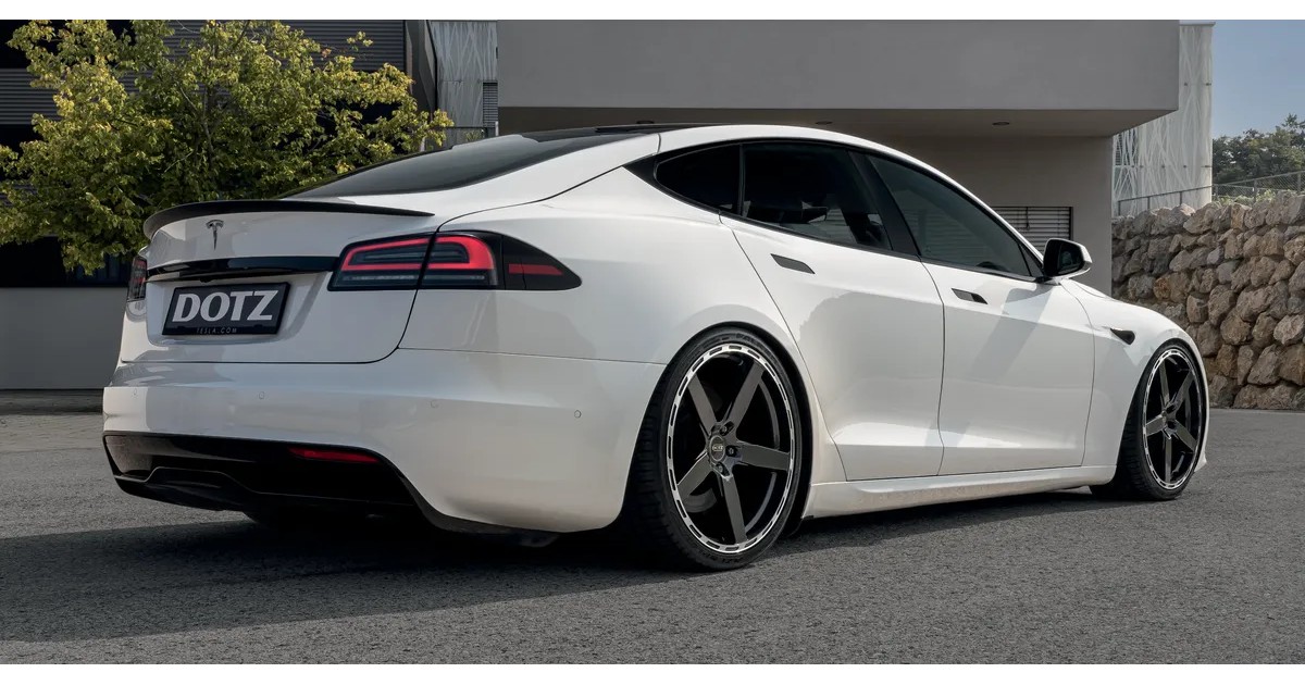 Jante ALU, Dotz MarinaBay Gunmetal/ Polished lip 9X21 5/ 112 ET35, Alésage 70.1