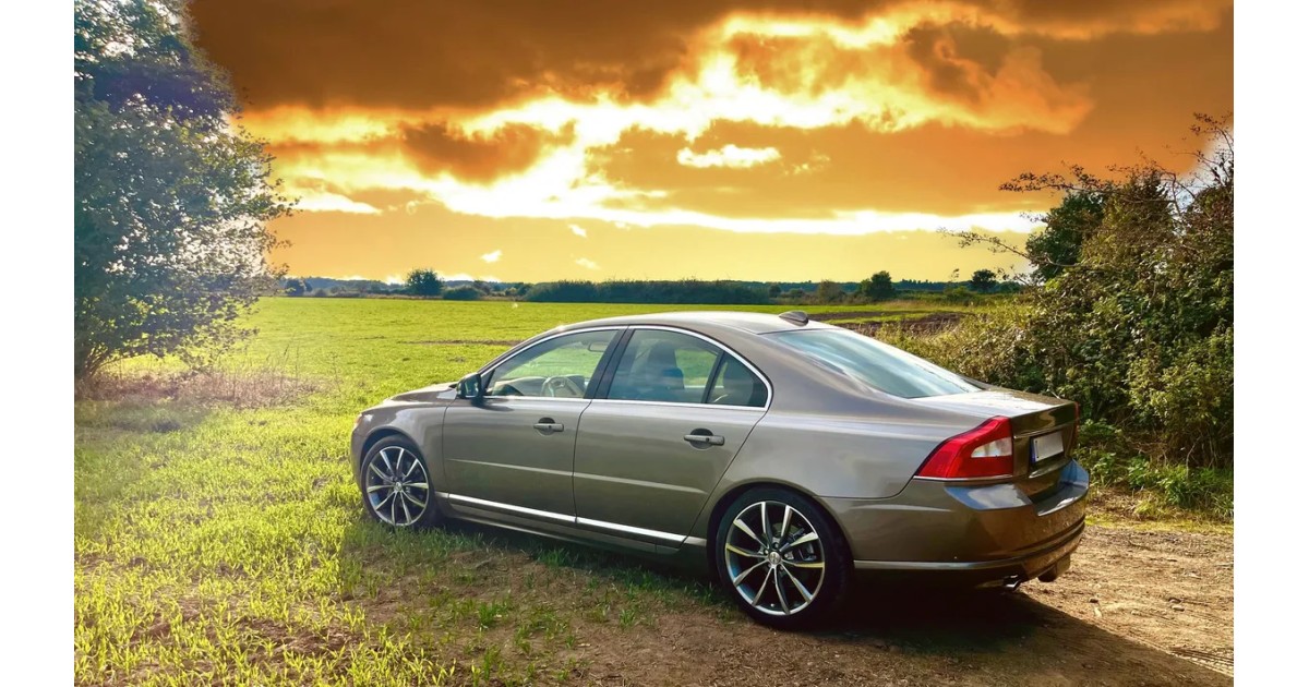 Jante Alu Autec Astana Titanium Silver Polished 9x20 5x112 ET40 , Alésage 57.1