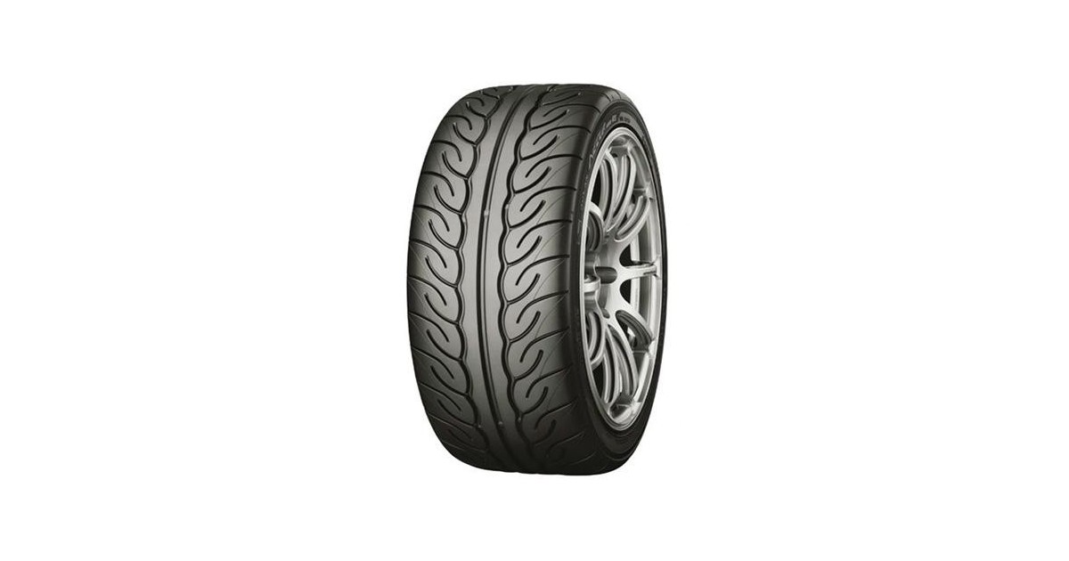 Pneu YOKOHAMA AD08RS (semi-slick) 215/45/17 87 W